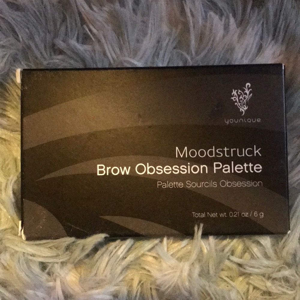 BRAND NEW Younique Brow Obsession Palette in Blond